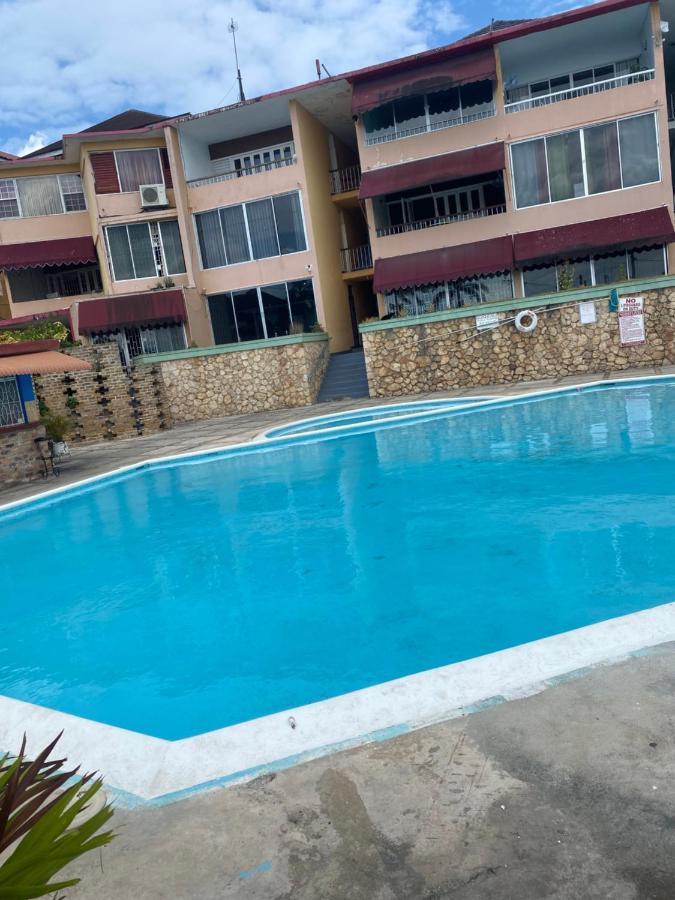 K&S Seaview Luxury Apartment Montego Bay Exterior photo